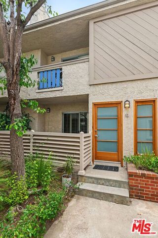 2016 Euclid Street 13, Santa Monica, CA 90405