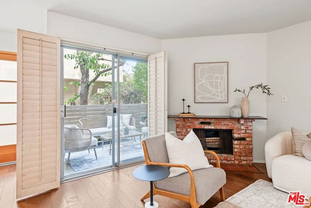 2016 Euclid Street 13, Santa Monica, CA 90405