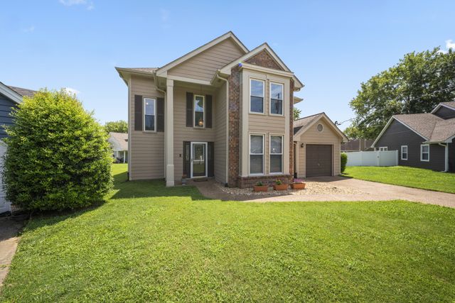 107 Agee Ct, Hendersonville, TN 37075