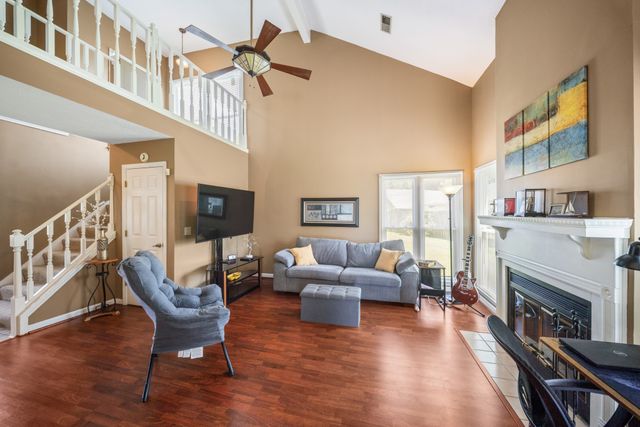 107 Agee Ct, Hendersonville, TN 37075