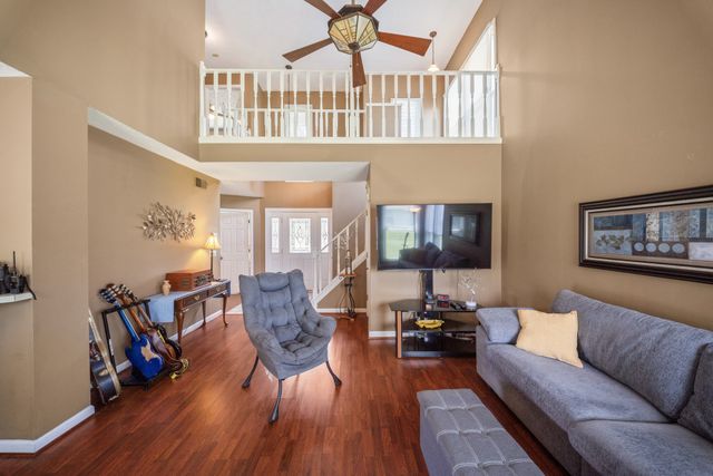 107 Agee Ct, Hendersonville, TN 37075
