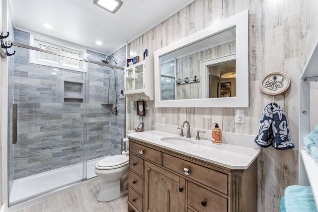 2204 Chestnut St., North Myrtle Beach, SC 29582