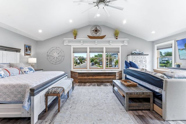 2204 Chestnut St., North Myrtle Beach, SC 29582