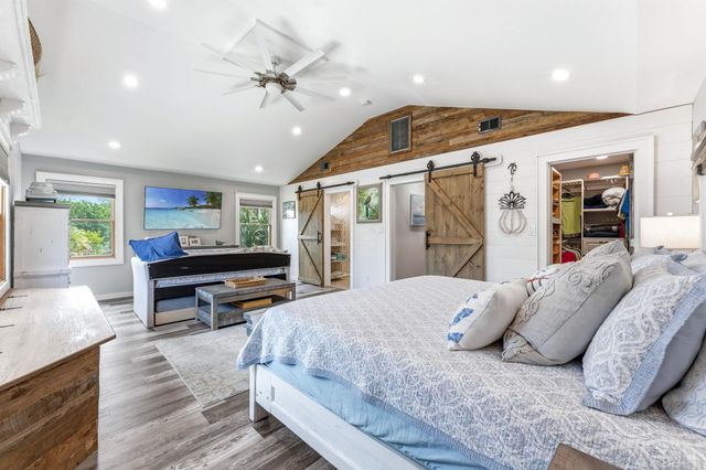 2204 Chestnut St., North Myrtle Beach, SC 29582