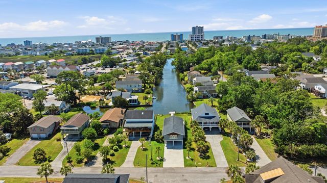 2204 Chestnut St., North Myrtle Beach, SC 29582