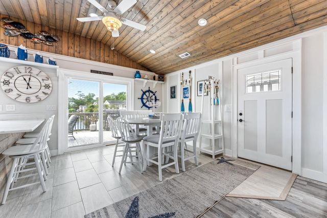 2204 Chestnut St., North Myrtle Beach, SC 29582