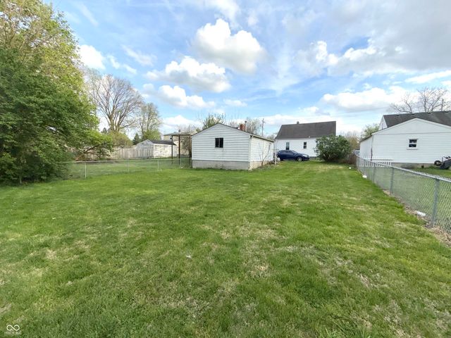 2300 W 8th Street, Anderson, IN 46016