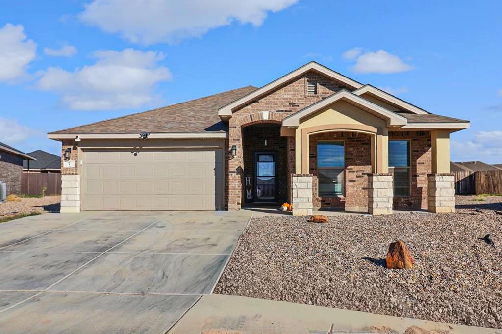 7 Hawk Ave, Odessa, TX 79765