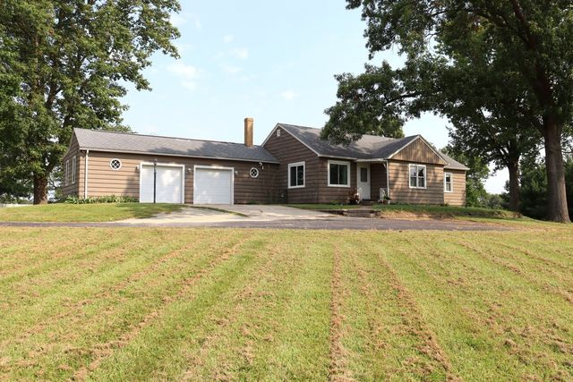 2707 W Rock Falls Road, Rock Falls, IL 61071