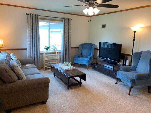 2707 W Rock Falls Road, Rock Falls, IL 61071