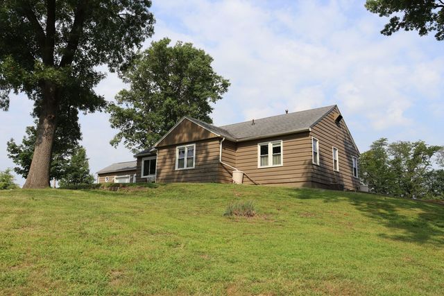 2707 W Rock Falls Road, Rock Falls, IL 61071