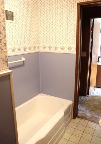 2707 W Rock Falls Road, Rock Falls, IL 61071