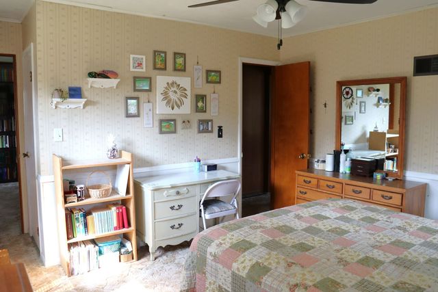 2707 W Rock Falls Road, Rock Falls, IL 61071