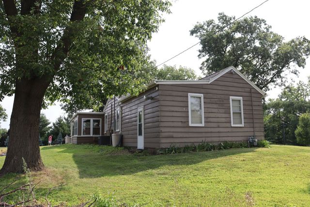 2707 W Rock Falls Road, Rock Falls, IL 61071