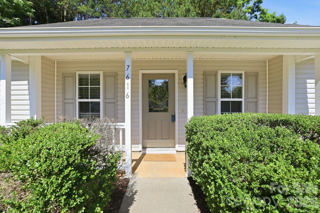 7616 Silver Arrow Drive, Charlotte, NC 28273