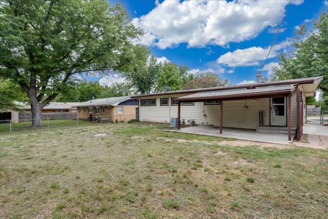 112 W Lincoln, Derby, KS 67037