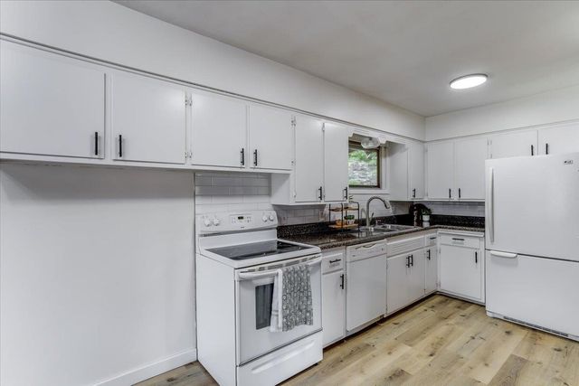 112 W Lincoln, Derby, KS 67037