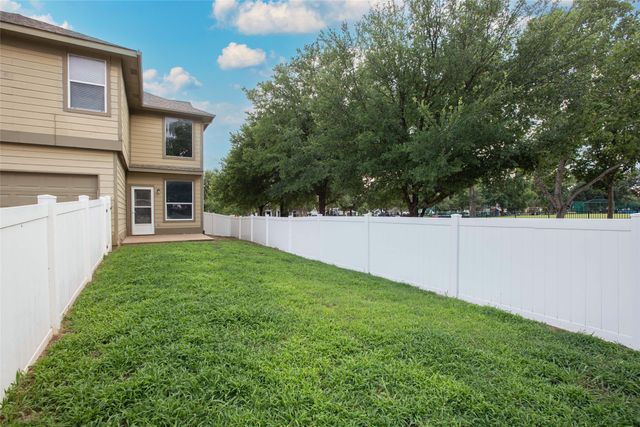 10201 Franklin Drive, Providence Village, TX 76227
