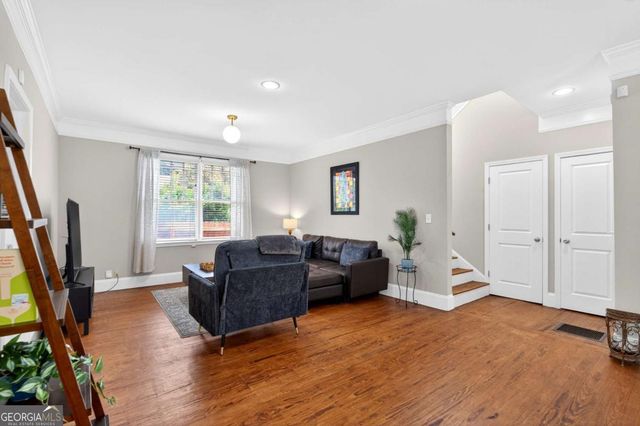 2493 Burtz Street NW, Atlanta, GA 30318