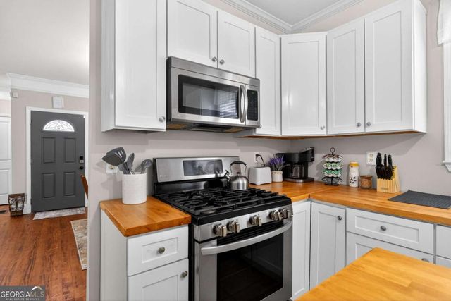 2493 Burtz Street NW, Atlanta, GA 30318