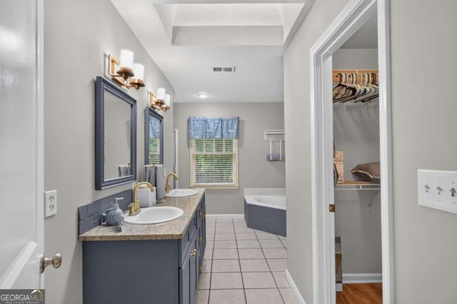 2493 Burtz Street NW, Atlanta, GA 30318