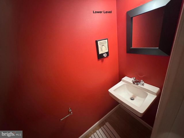 5546 KENDRICK LN, Burke, VA 22015