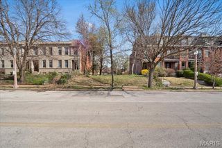 4143 Laclede Avenue, St Louis, MO 63108