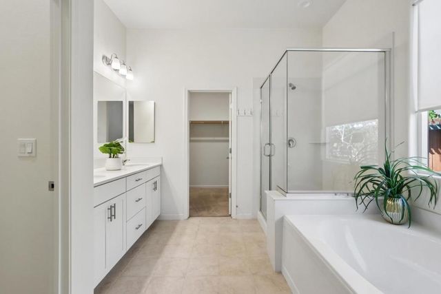 2140 Garnet Way, Hollister, CA 95023