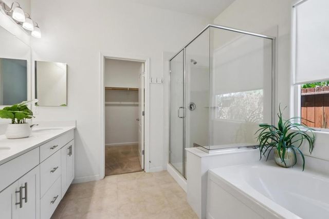 2140 Garnet Way, Hollister, CA 95023