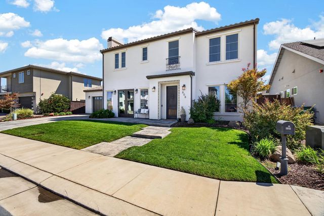 808 Iris Ct, Lodi, CA 95242