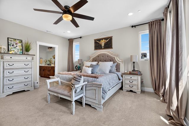 808 Iris Ct, Lodi, CA 95242