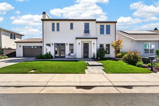 808 Iris Ct, Lodi, CA 95242