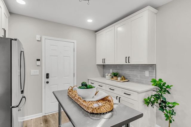 1187 Marquis Road, North Charleston, SC 29405