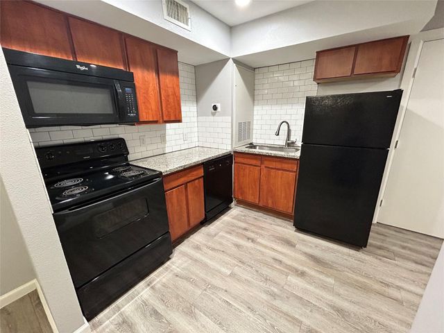 2807 Beauchamp Street 6, Houston, TX 77009