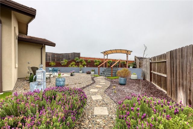 3530 Lakeside Village, Paso Robles, CA 93446