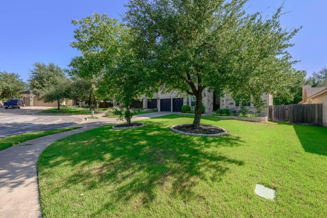 8204 Via Verde DR, Austin, TX 78739