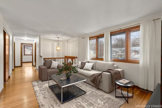 6 Nancy Cir, Maynard, MA 01754