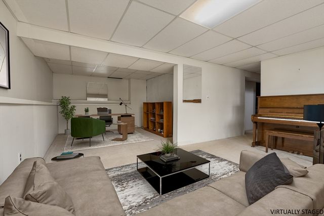 6 Nancy Cir, Maynard, MA 01754