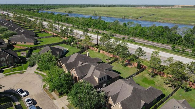 2718 Ginger Cove Lane, Pearland, TX 77584