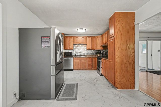 1000 N 4th Street, Springfield, NE 68059