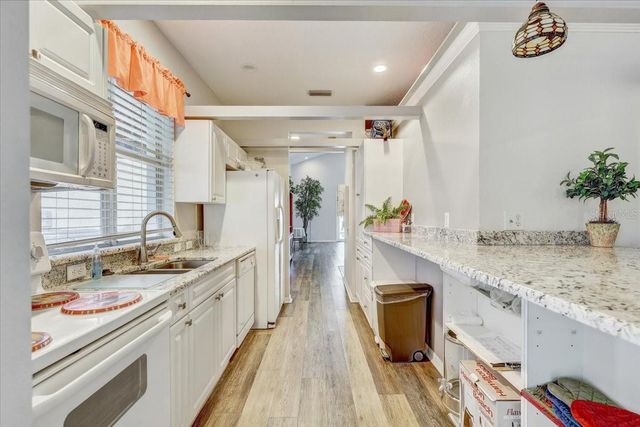 1200 COUNTRY CLUB DRIVE 3405, Largo, FL 33771