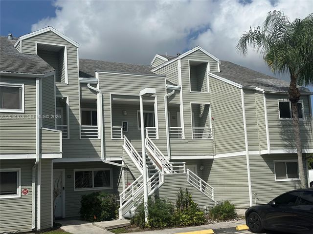 3417 NW 44th Street 206, Oakland Park, FL 33309