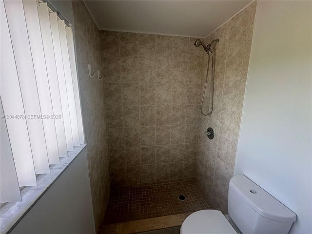 3417 NW 44th Street 206, Oakland Park, FL 33309