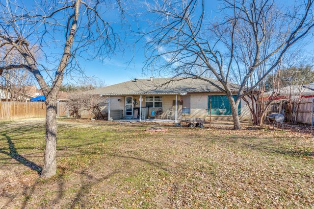 723 N Ray Street, Alvarado, TX 76009