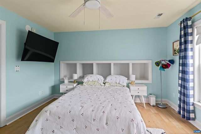 560 ROLLING VALLEY CT, Charlottesville, VA 22902