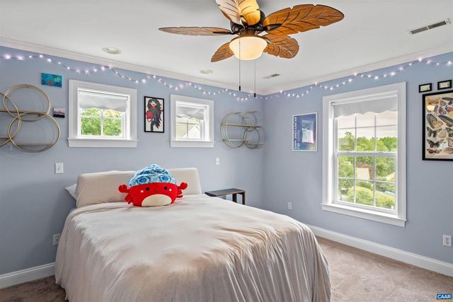 560 ROLLING VALLEY CT, Charlottesville, VA 22902