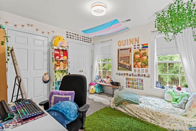560 ROLLING VALLEY CT, Charlottesville, VA 22902