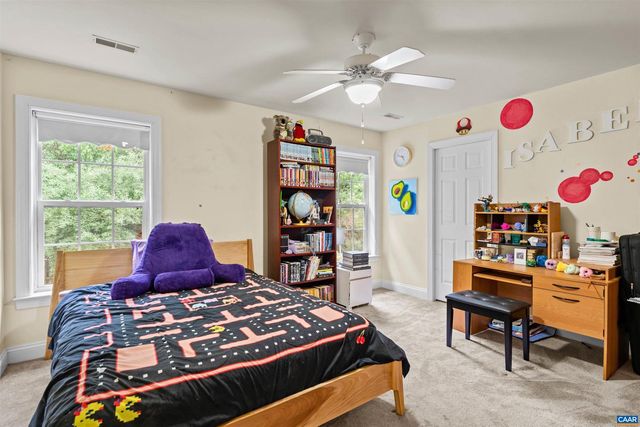 560 ROLLING VALLEY CT, Charlottesville, VA 22902