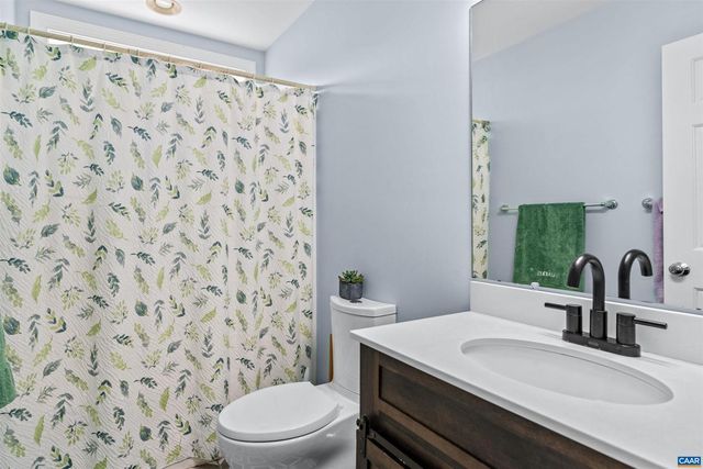 560 ROLLING VALLEY CT, Charlottesville, VA 22902