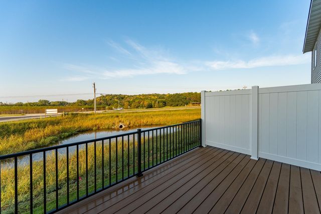 1105 Century Village Lane NE, Rochester, MN 55906